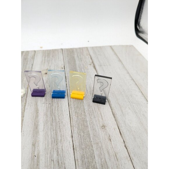 2009 Clue Secrets & Spies Board Game Replacement Movers Tokens Pieces Set of 7 - Picture 2 of 4